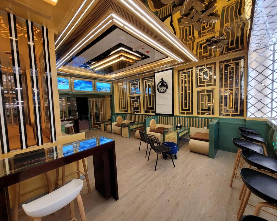 Camphor Hotel Рас ал Хайм Екстериор снимка