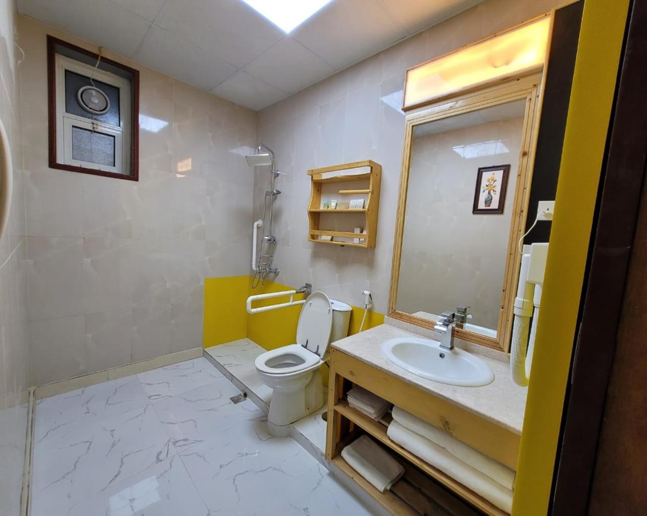 Camphor Hotel Рас ал Хайм Екстериор снимка